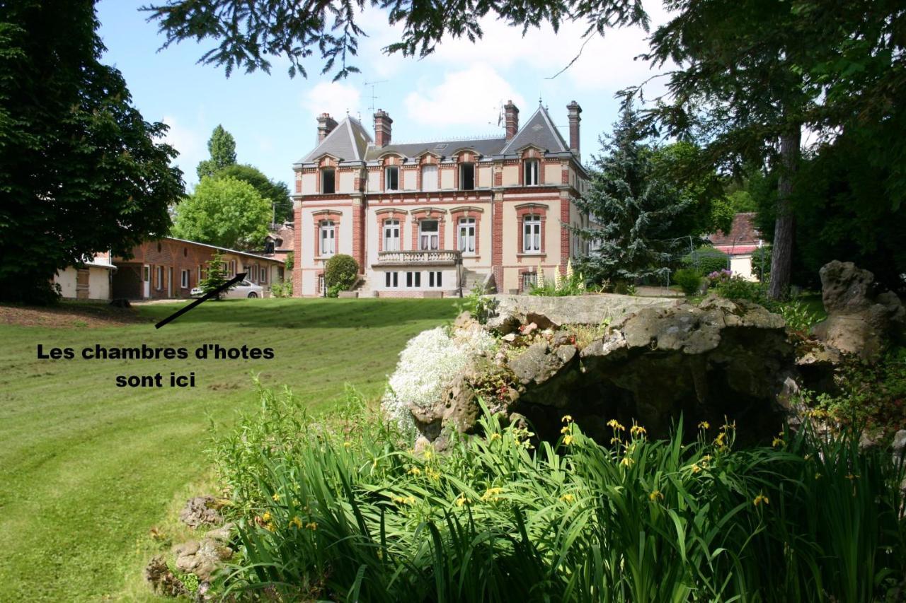 Bed and Breakfast Le Beauvaisis Esches Esterno foto